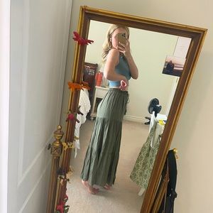 Super fun green skirt for summer!!